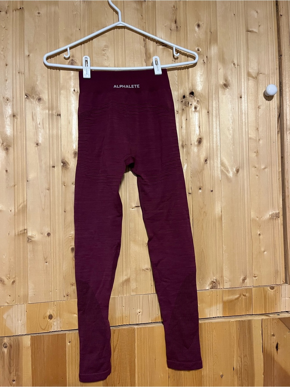 Alphalete Ribbed Seamless Leggings - Burgundy